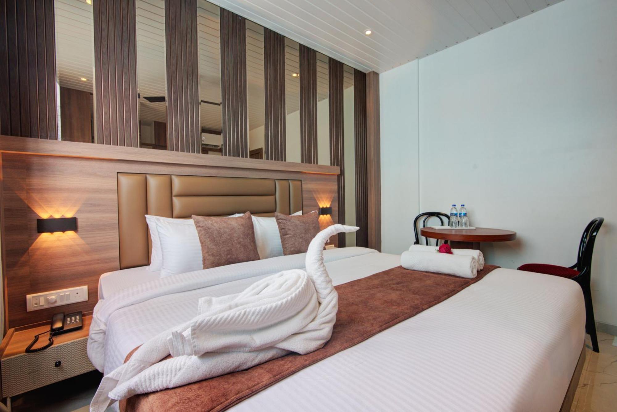 Hotel Galaxy Inn Navi Mumbai Dış mekan fotoğraf